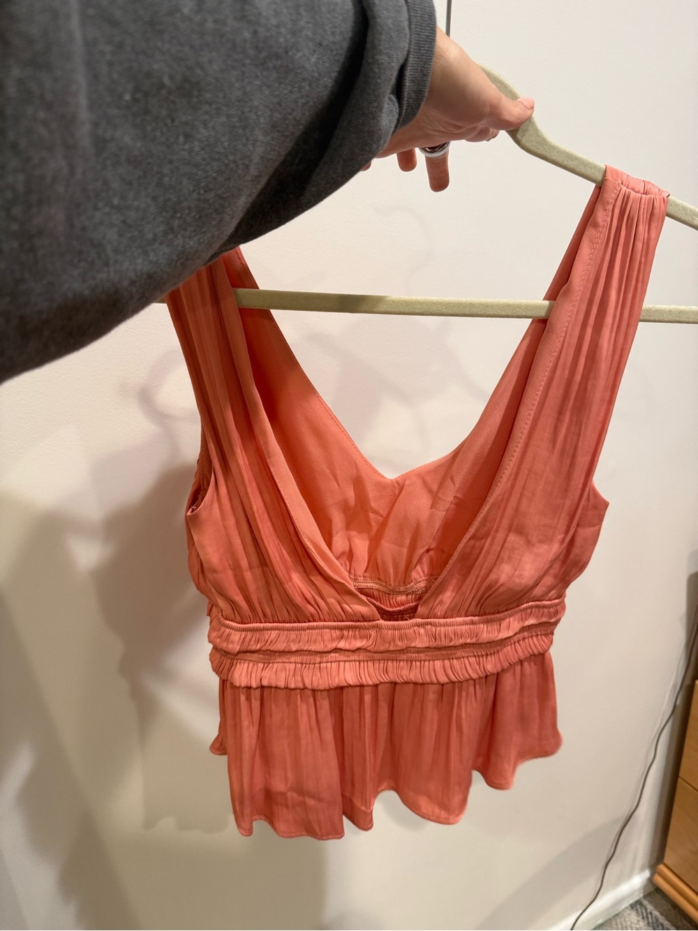 Storia Coral Sleeveless V-Neck Peplum Blouse
